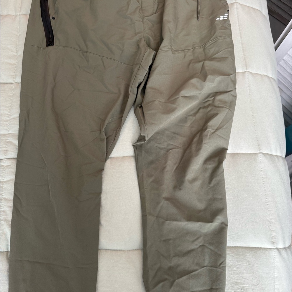 BCG Men's Khaki Cargo Pants
